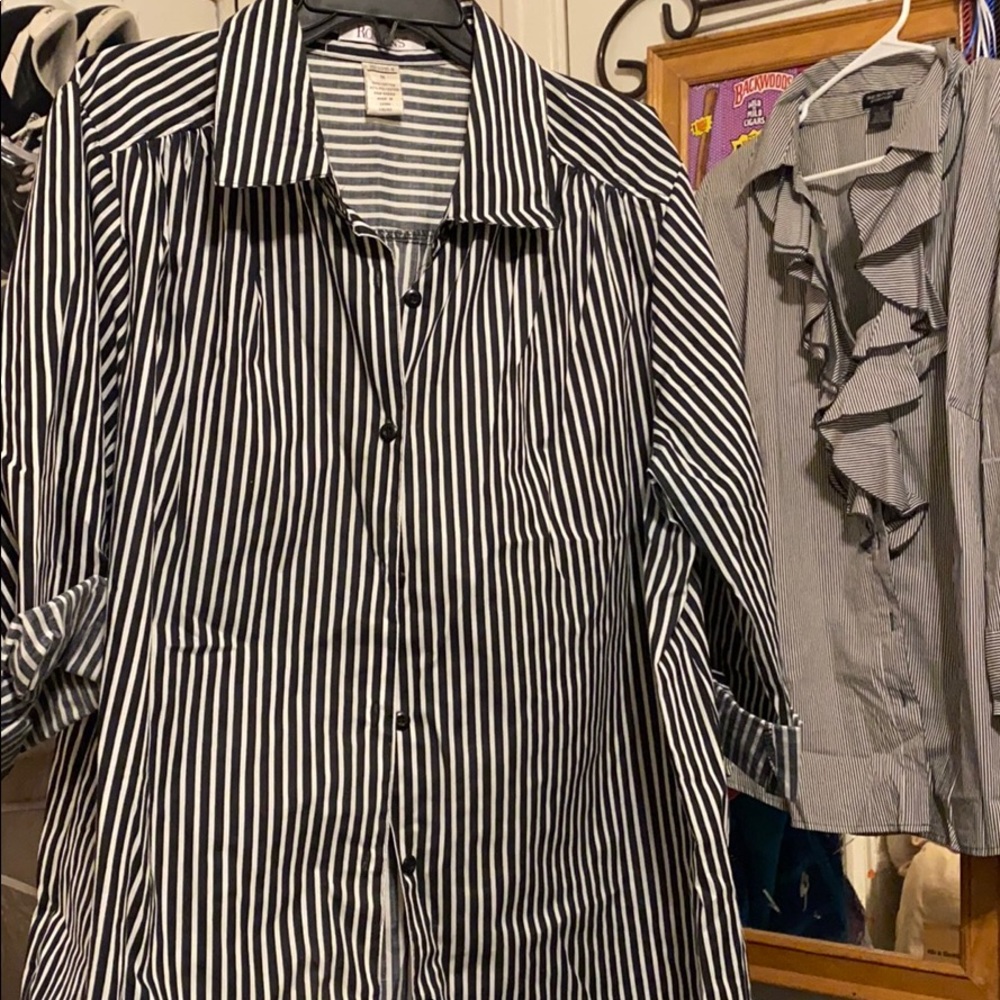 women’s button up